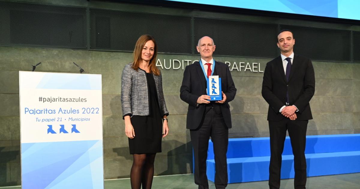 Tres Pajaritas Azules Reconocen La Apuesta Por El Reciclaje De Valladolid