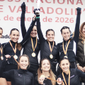 Equipo femenino del Vicky Foods, vencedor de Castilla y León.