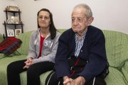 Miguel Ángel, segundo trasplantado de hígado en Castilla y León, con su hija Estela, que está en lista de espera para un trasplante renal