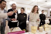 La consejera en funciones de Agricultura, Ganadería y Desarrollo Rural, María González Corral, asiste a la sesión de cata de los Cincho International ‘Cheese Awards 2026’