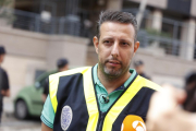 Javier Redondo, Policía Nacional, que rescató al herido grave de la explosión de gas en Parquesol. PHOTOGENIC