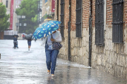 Lluvia en Valladolid. -E. M.