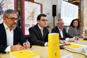 Eduardo Pedruelo, Pedro Herrero, Víctor Arenzana e Irene Ruiz durante la presentación de la obra.-E.M.