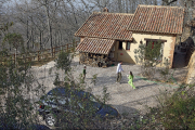 Una familia disfruta de su estancia en una casa rural de la provincia abulense, en una imagen de archivo. RICARDO MUÑOZ