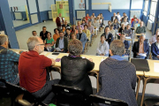 Celebración de la asamblea en un centro cívico de Laguna.-Marta Fernández