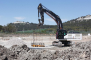 Una máquina y mucha tarea por hacer tras la salida de Tudela en las obras de la A-11.- PHOTOGENIC