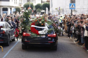 Coche fúnebre en el que fue transportado el féretro de Concha Velasco.- PHOTOGENIC