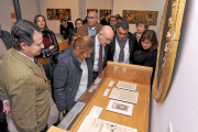 Del Barrio, López y Carnero ayer, durante su visita al Museo.-El Mundo