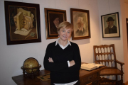 Ana Chaguaceda, en una de las estancias de la Casa Museo Unamuno, situada en la céntrica Calle Libreros de la ciudad de Salamanca.-ARGICOMUNICACIÓN