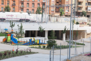 El paso de Panaderos ultima el acceso de peatones y bicis y el entorno para abrir en dos semanas.- PHOTOGENIC