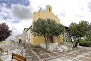 Fachada de la ermita de la Virgen del Villar, patrona de Laguna de Duero. - J.M.LOSTAU