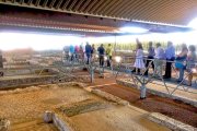 Participantes del encuento empresarial de la CVE ayer, durante una visita al Museo de las Villas Romanas.-CVE