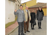 Luis Miguel Muñumer, Jesús Julio Carnero, Nuria García y Laura Fernández en Fresno el Viejo-E. M.