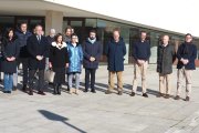 Un momento del minuto de silencio en las Cortes de Castilla y León.-E. M.