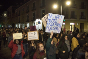 Los colectivos de mujeres recordaron el número total de mujeres asesinadas.-PHOTOGENIC / J. C. CASTILLO