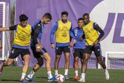 Cenk, con el balón durante un ejercicio