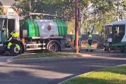 Una dotación de bomberos ha acudido tras la alerta de un incendio al lado del Colegio del Pilar