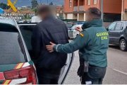 Agente de la Guardia Civil detiene al presunto culpable