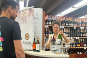 Stand de venta de la DO Rueda.
