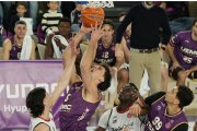 Un momento del último partido del UEMC Baloncesto Valladolid ante ISB Azpeitia.