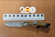 Navaja que portaba el detenido.