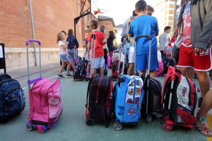 Vuelta al cole en el centro Gonzalo de Córdoba de Valladolid.-ICAL