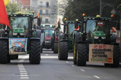 Tractorada contra la CHD en Valladolid