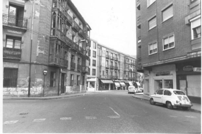 Vista de la calle Angustias en 1986