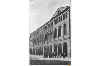 Fachada del Teatro Calderón en 1900