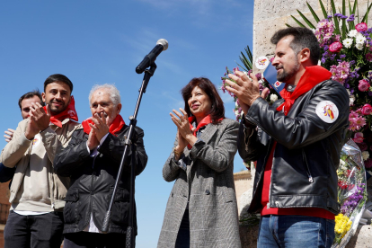 La ministra de Igualdad, Ana Redondo, y el secretario regional del PSOE, Luis Tudanca, entre otros