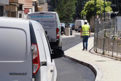 La calle Estación reabre al tráfico.