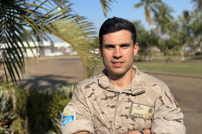 El sargento primero vallisoletano Adrián Zapico, en su misión actual en Australia.