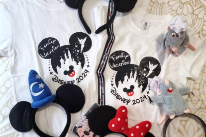 Los productos que compraron Laura y su familia para el viaje de Disney que no pudieron llevar a cabo.