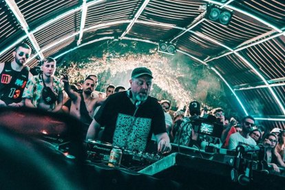 El Dj Ben Sims durante una de sus actuaciones