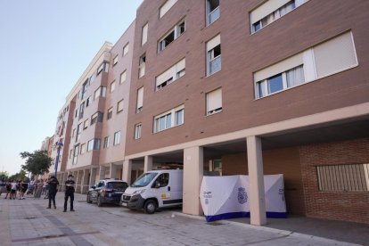 Edificio en el que la mujer fue encontrada muerta.