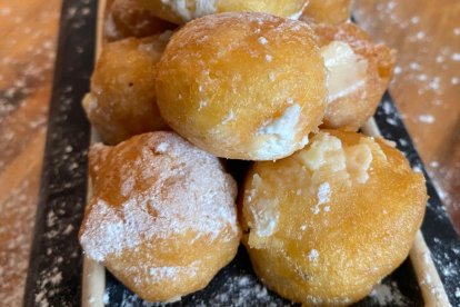 BUÑUELOS DE VIENTO