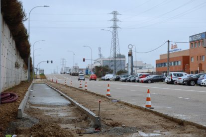 Calle del Oro ya señalizado para las obras de la carril bici