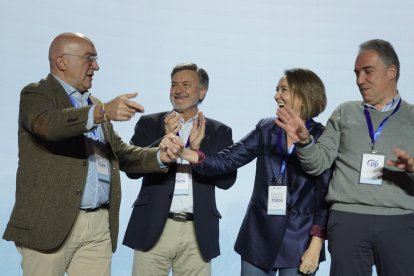 Jesús Julio Carnero, Francisco Vázquez, Cuca Gamarra y Elías Bendodo en Valladolid.