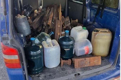 Material interceptado por la Guardia Civil.