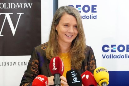 La presidenta de CEOE Valladolid, Ángela de Miguel, durante la presentación del balance económico del año 2024.