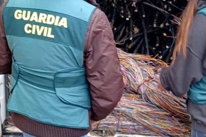 Cable de cobre recuperado.