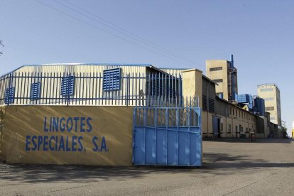 FÁBRICA LINGOTES ESPECIALES. HORIZONTAL