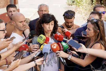 La ministra de Vivienda y Agenda Urbana, Isabel Rodríguez; el titular de Transportes y Movilidad Sostenible, Óscar Puente, y la de Igualdad, Ana Redondo, visitan los terrenos del acuartelamiento de ‘La Rubia’, en Valladolid.