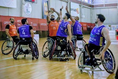 Una acción del partido entre Amiab Albacete y Fundación Aliados.