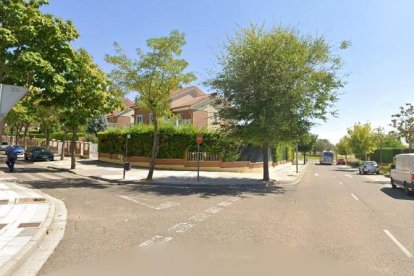 Intersección de la calle Malaza con Almazar en Arroyo de la Encomienda.