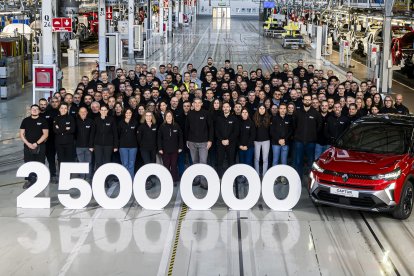 La factoría de Valladolid de Renault Group celebra la producción de la unidad 2,5 millones de Renault Captur