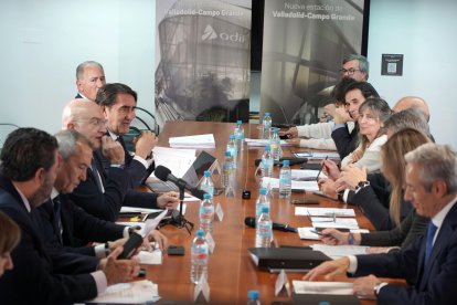 Reunión de la comisión de seguimiento, el Consejo de Administración y la Junta General de la SVAV el pasado lunes 24 de noviembre.
