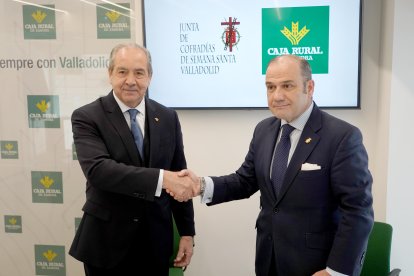 Firma de un acuerdo de colaboración entre Caja Rural de Zamora y la Junta de Cofradías de Semana Santa de Valladolid.