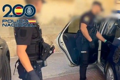 Agentes de la Policía Nacional.