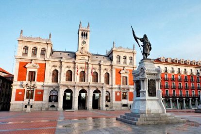 Fachada del Ayuntamiento de Valladolid.